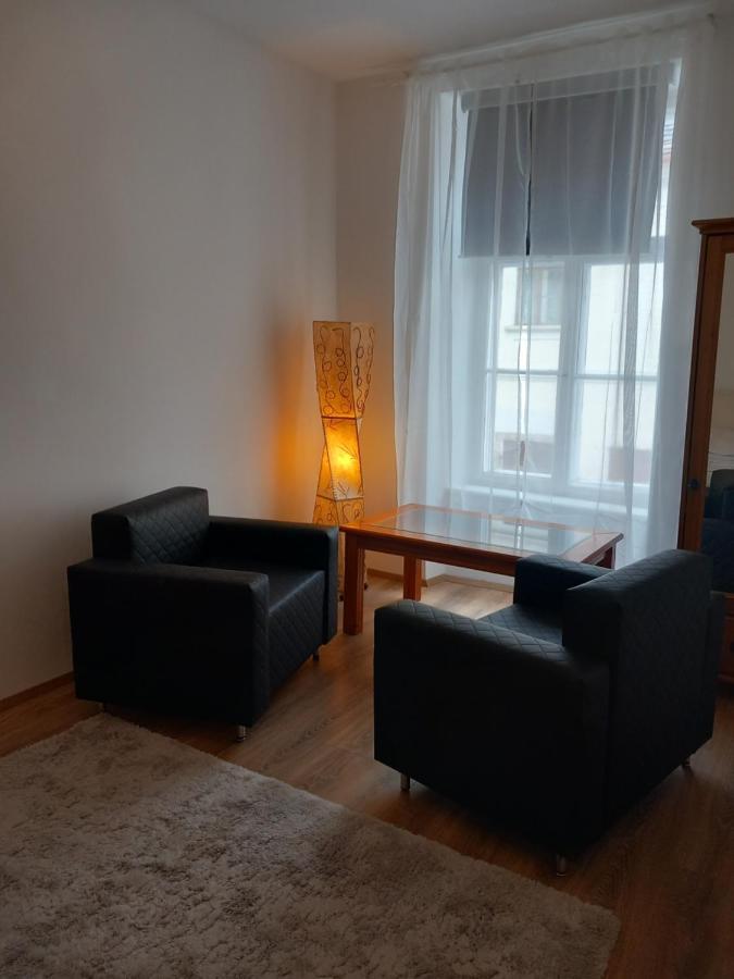 Korvin One Apartman Pápa Dış mekan fotoğraf